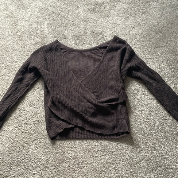 Aerie Sweater - Picture 1 of 1